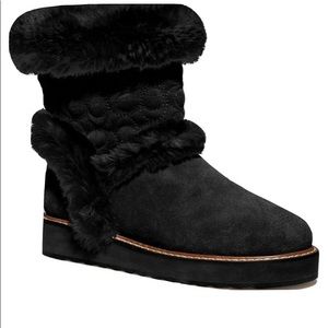 Black boot size 9 in women's box included#coach